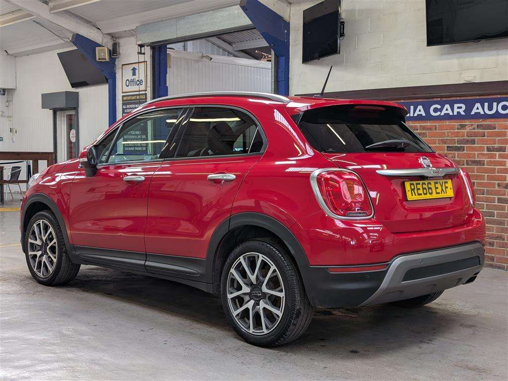 <p>2016 FIAT 500X CROSS + MULTIJET</p>