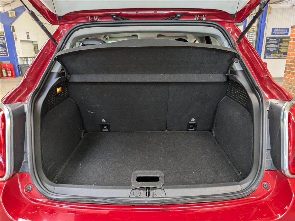 <p>2016 FIAT 500X CROSS + MULTIJET</p>