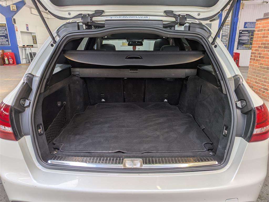 <p>2018 MERCEDES-BENZ C 250 AMG LINE PREMIUM +</p>