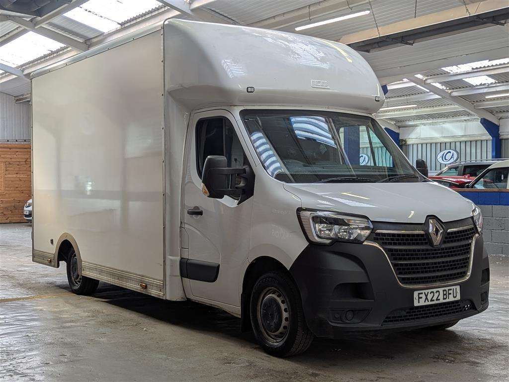 <p>2022 RENAULT MASTER LL35 BUSINESS BLUE</p>
