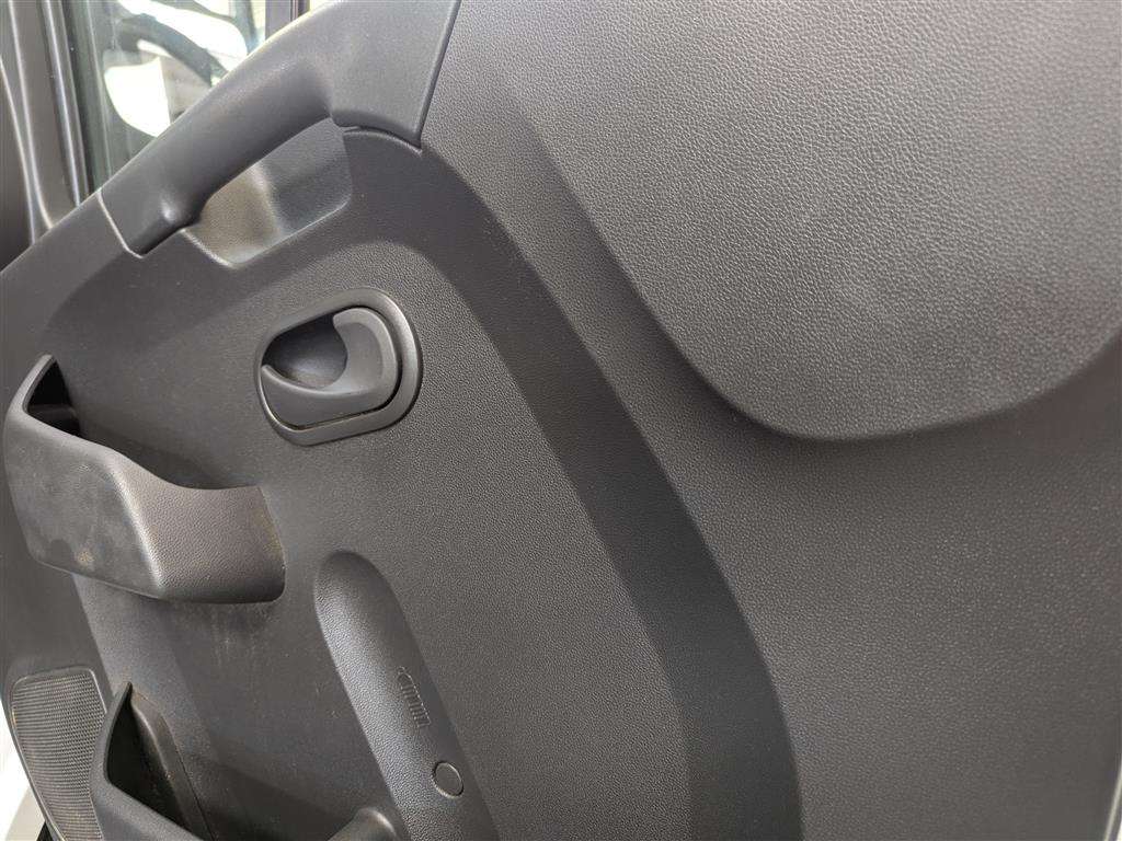 <p>2022 RENAULT MASTER LL35 BUSINESS BLUE</p>