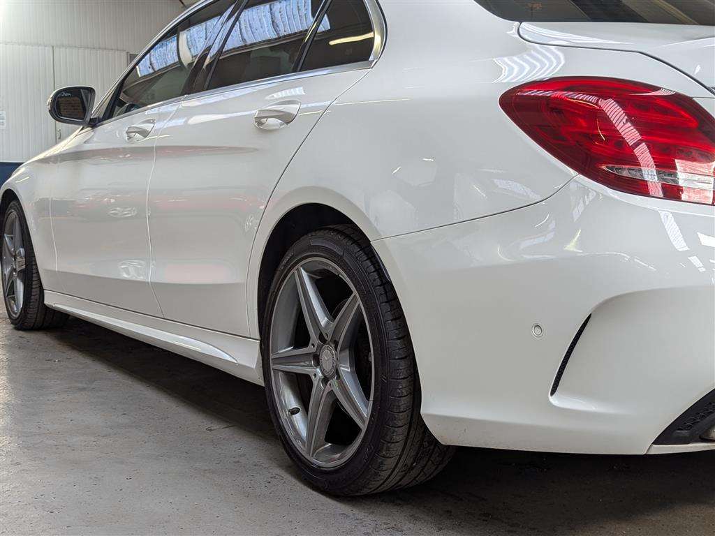 <p>2014 MERCEDES-BENZ C220 AMG LINE BLUETEC AUT</p>
