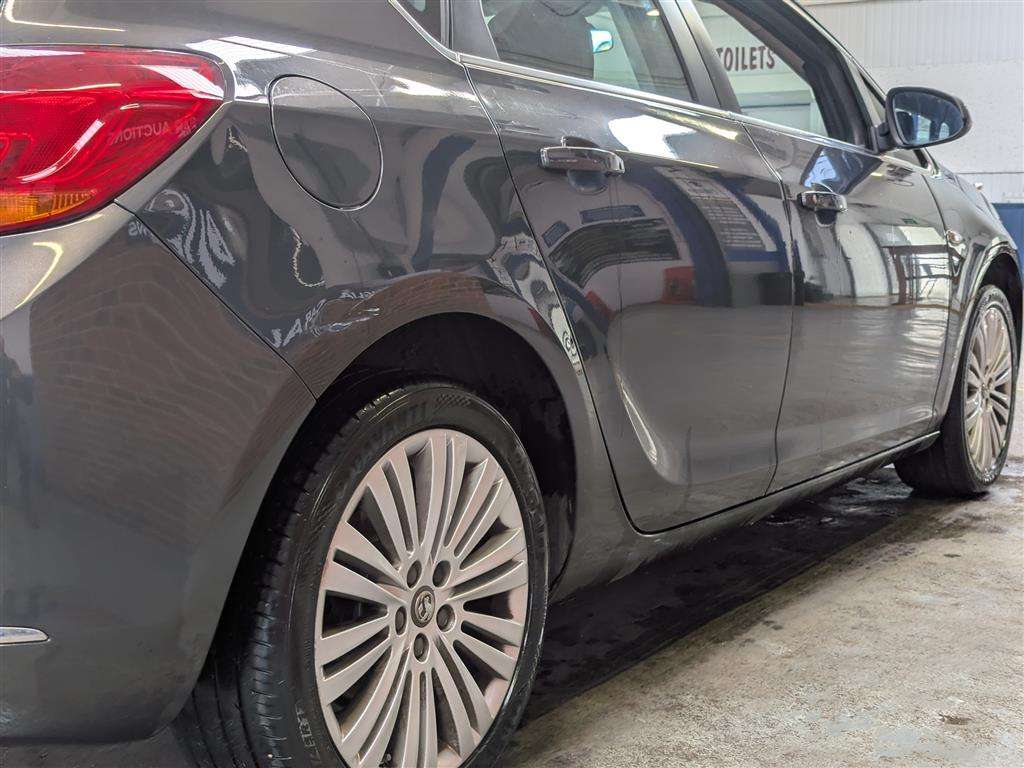 <p>2015 VAUXHALL ASTRA EXCITE</p>