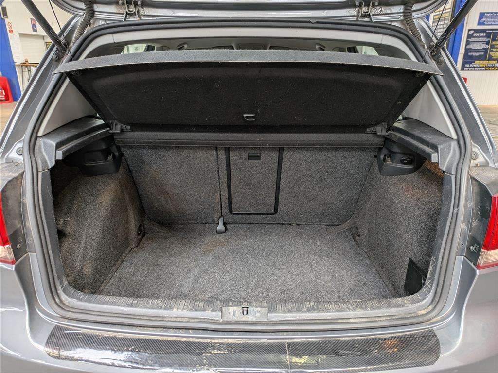 <p>2011 VOLKSWAGEN GOLF MATCH TDI</p>