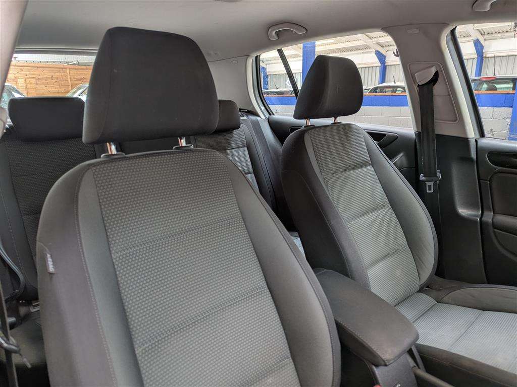 <p>2011 VOLKSWAGEN GOLF MATCH TDI</p>