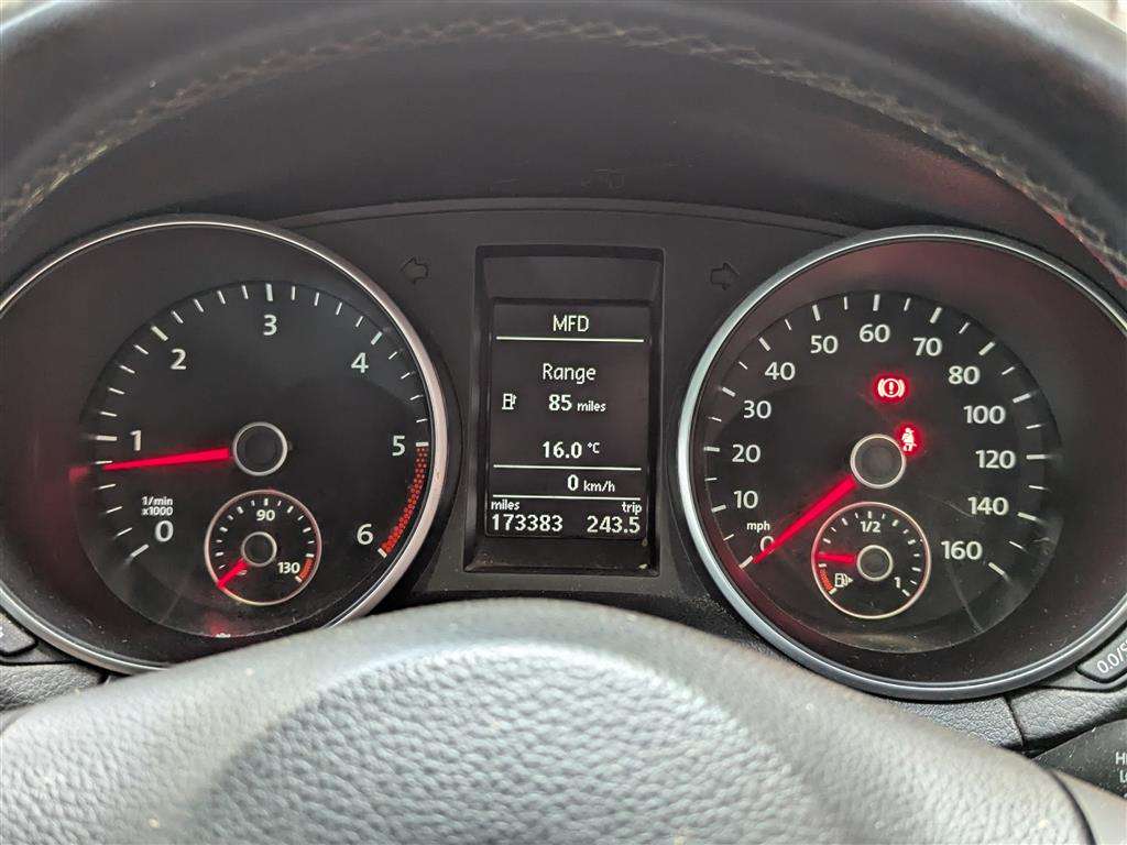 <p>2011 VOLKSWAGEN GOLF MATCH TDI</p>