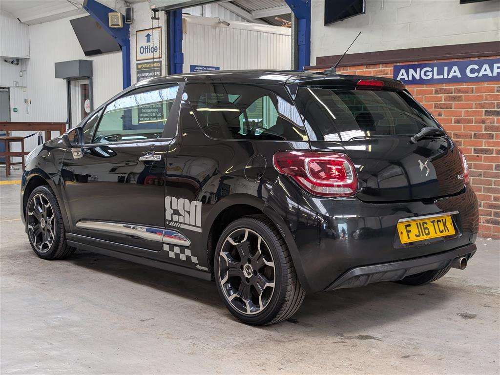 <p>2016 DS DS3 DSTYLE PURETECH</p>