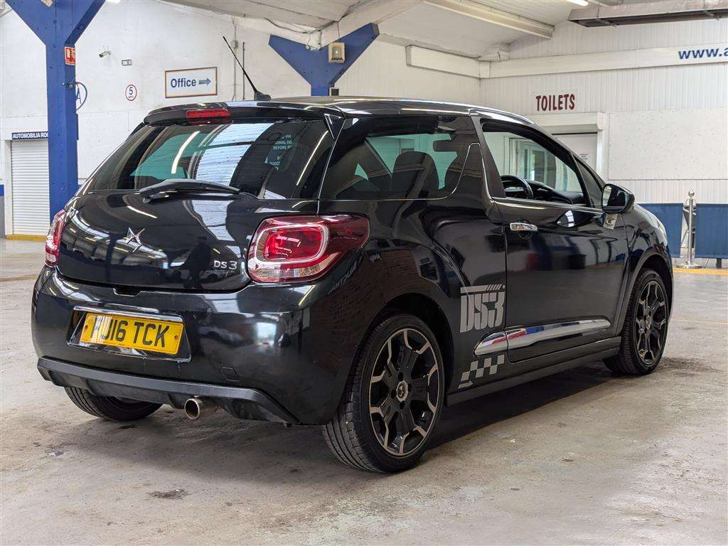 <p>2016 DS DS3 DSTYLE PURETECH</p>