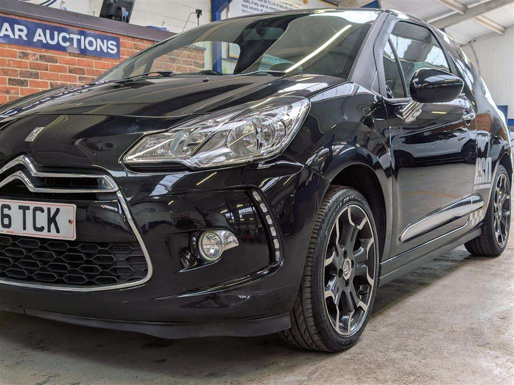 <p>2016 DS DS3 DSTYLE PURETECH</p>