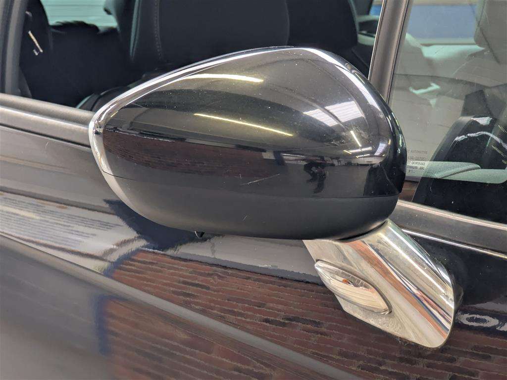 <p>2016 DS DS3 DSTYLE PURETECH</p>