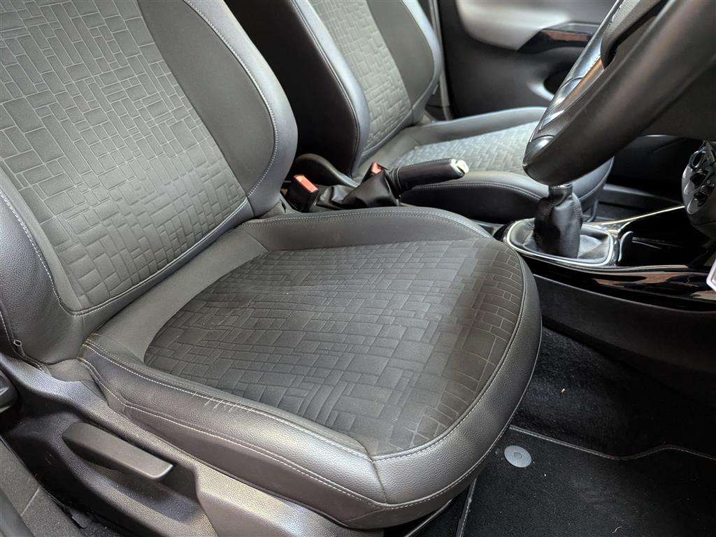 <p>2015 VAUXHALL CORSA SE ECOFLEX</p>