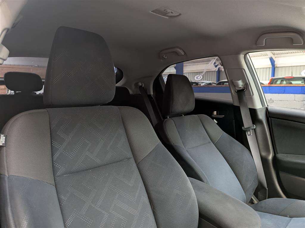 <p>2013 HONDA CIVIC I-DTEC ES</p>