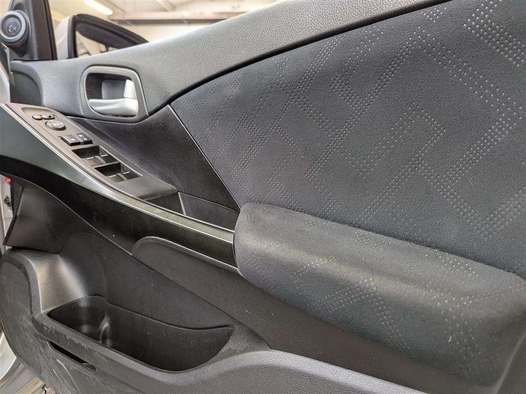 <p>2013 HONDA CIVIC I-DTEC ES</p>