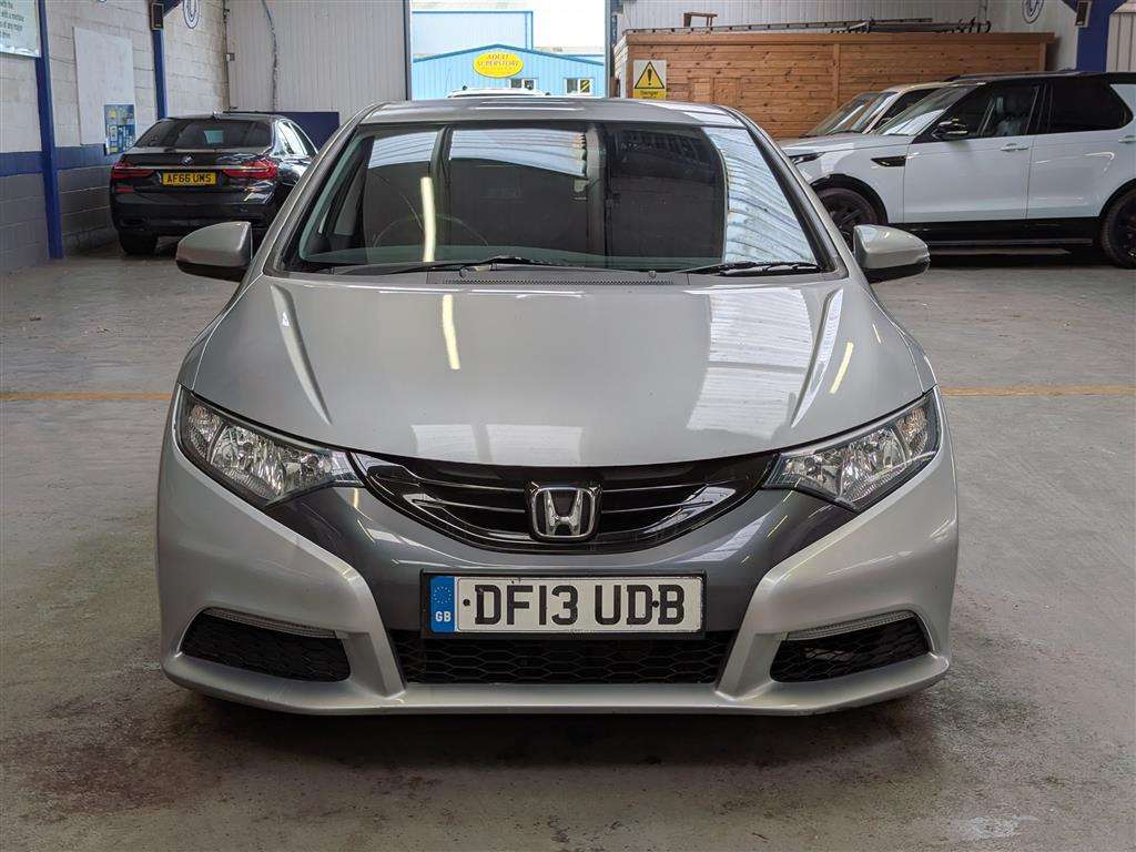 <p>2013 HONDA CIVIC I-DTEC ES</p>
