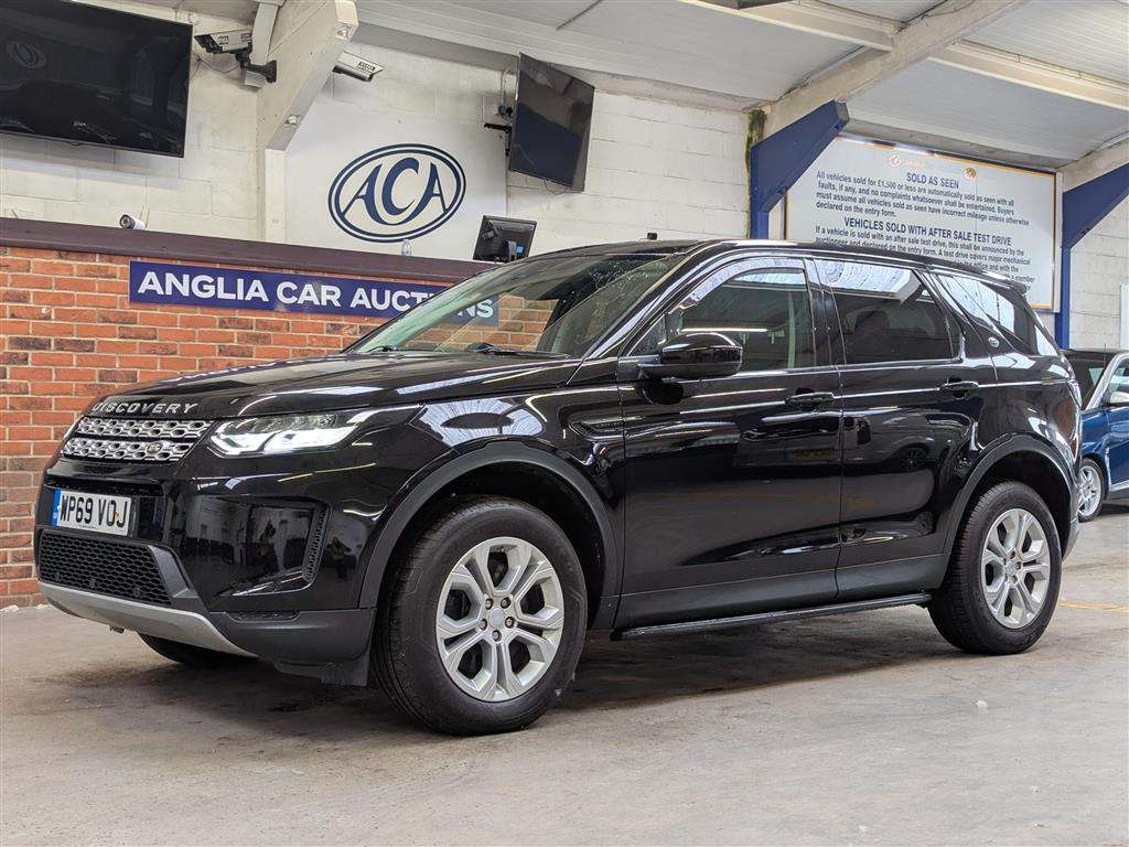 <p>2019 LAND ROVER DISCOVERY SPORT S D AUTO</p>
