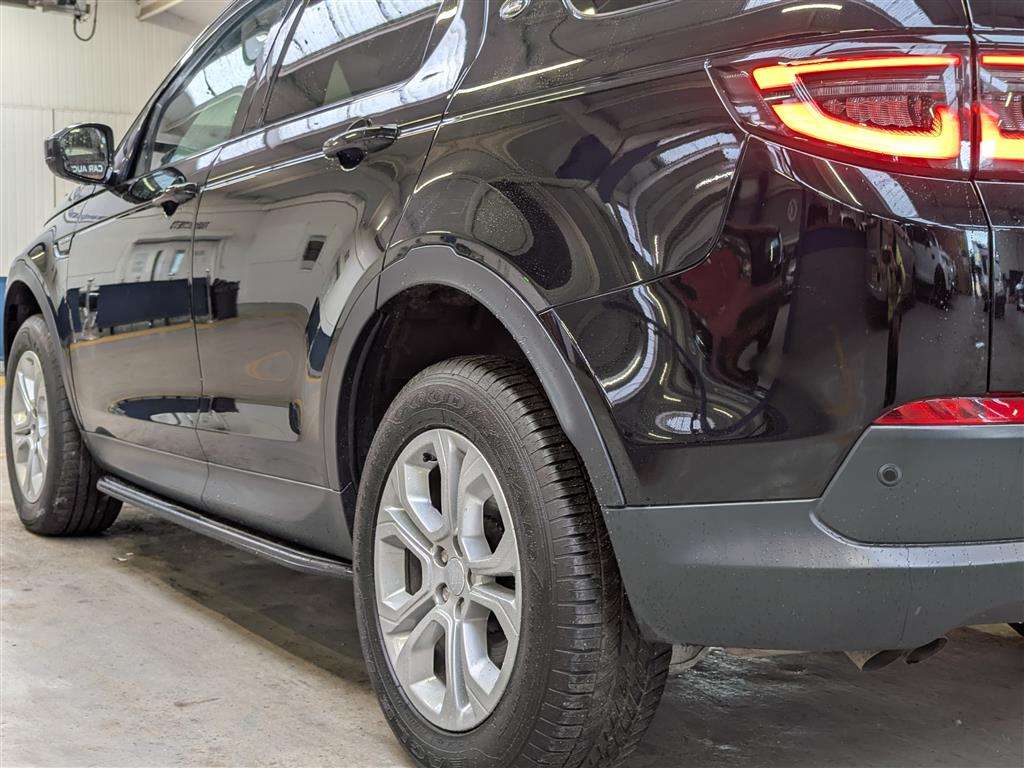 <p>2019 LAND ROVER DISCOVERY SPORT S D AUTO</p>