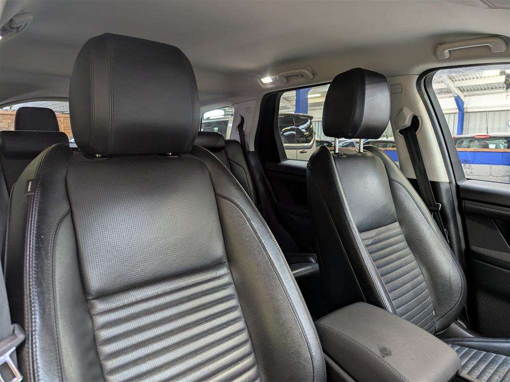<p>2019 LAND ROVER DISCOVERY SPORT S D AUTO</p>