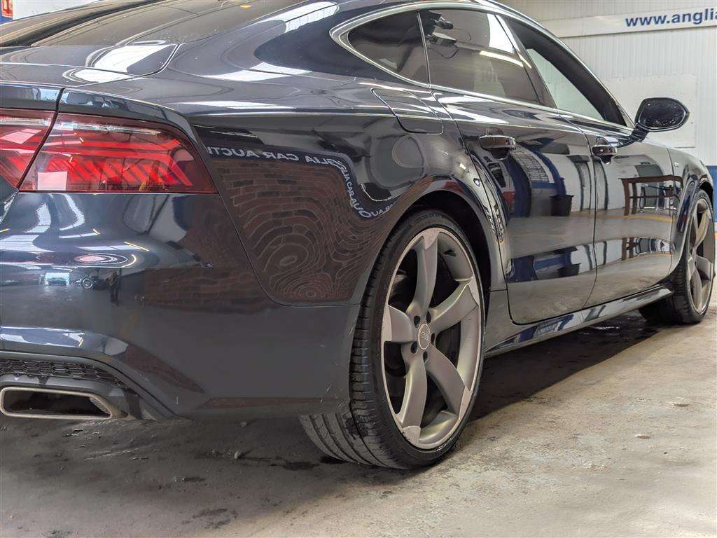 <p>2015 AUDI A7 S LINE TDI ULTRA S-A</p>
