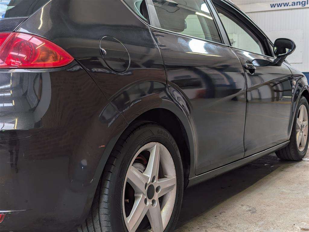 <p>2010 SEAT LEON S EMOCION CR TDI</p>