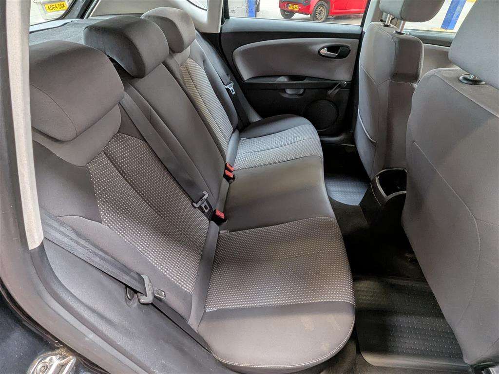 <p>2010 SEAT LEON S EMOCION CR TDI</p>