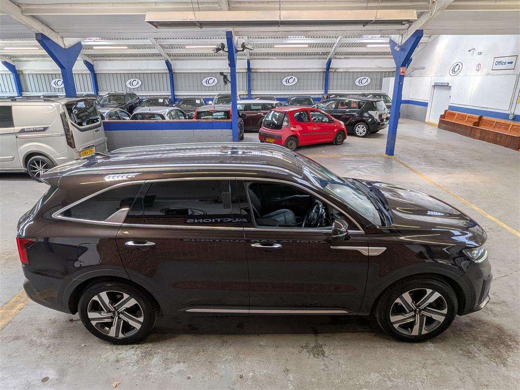 <p>2021 KIA SORENTO 3 PHEV AWD AUTO</p>