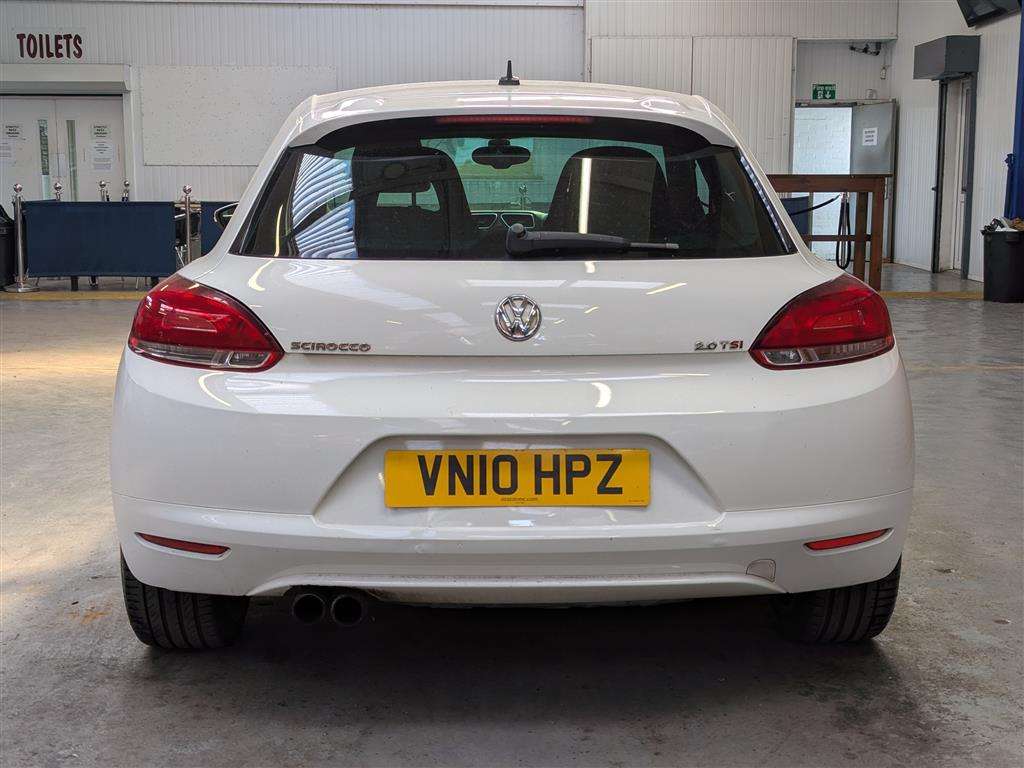 <p>2010 VOLKSWAGEN SCIROCCO GT</p>