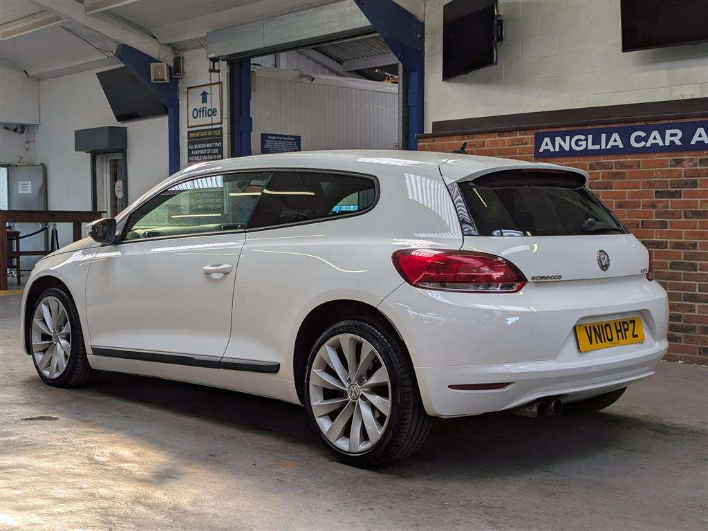 <p>2010 VOLKSWAGEN SCIROCCO GT</p>