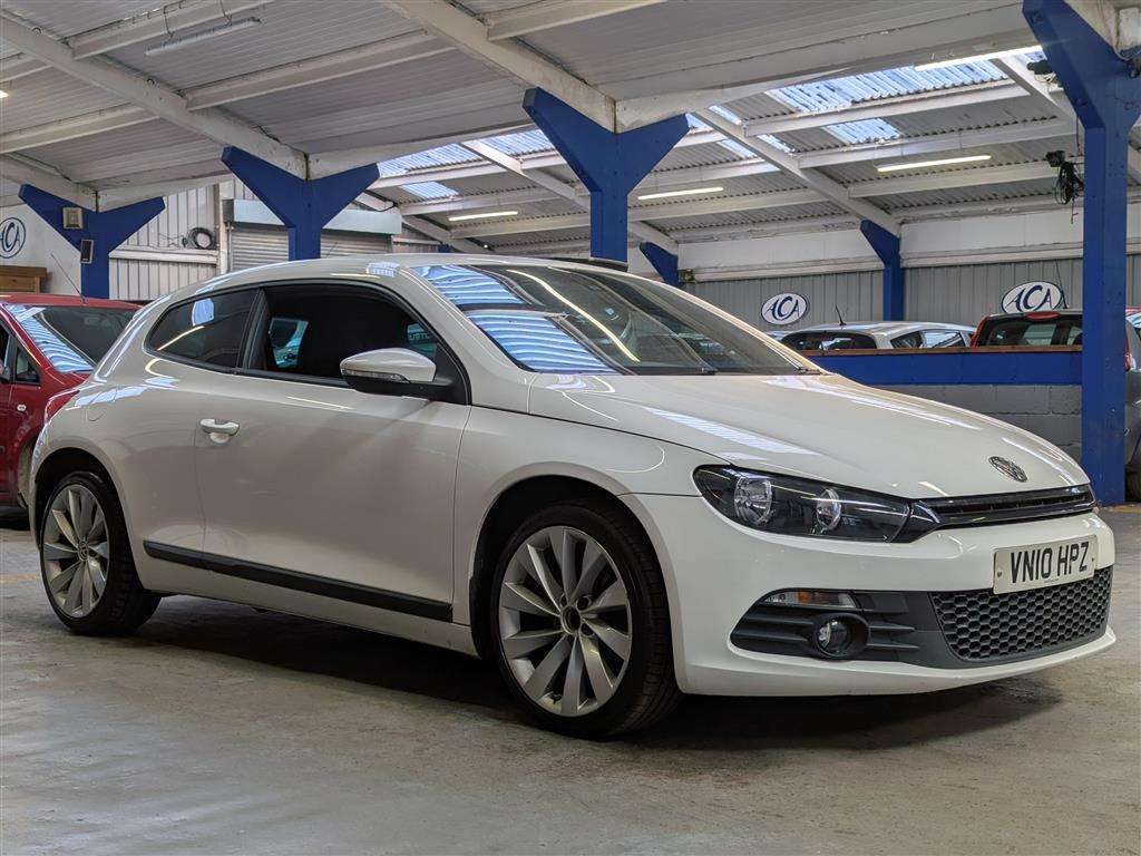 <p>2010 VOLKSWAGEN SCIROCCO GT</p>