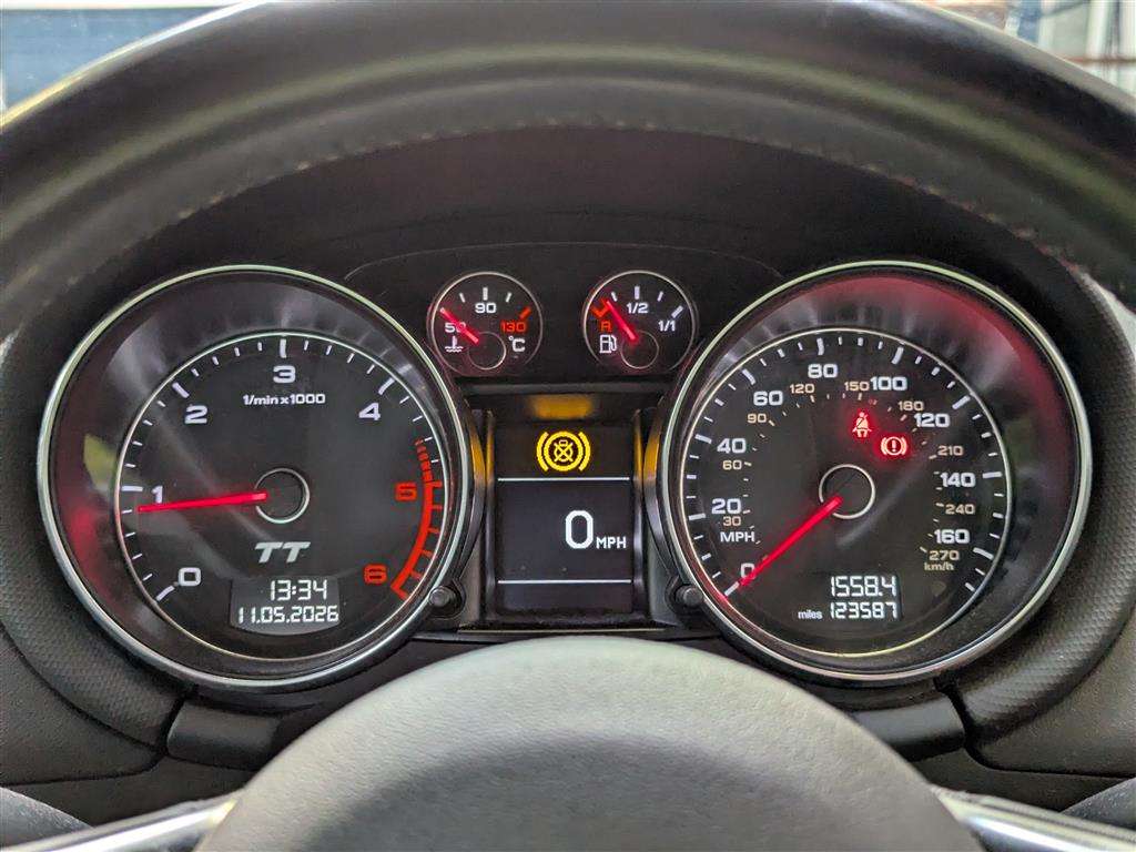 <p>2011 AUDI TT SPORT TDI QUATTRO</p>
