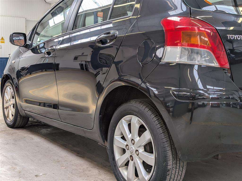 <p>2009 TOYOTA YARIS TR VVT-I</p>