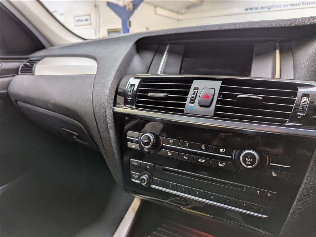 <p>2015 BMW X3 XDRIVE20D SE</p>