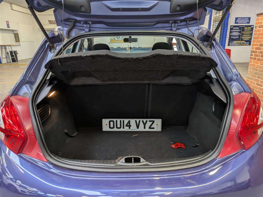 <p>2014 PEUGEOT 208 ACTIVE</p>