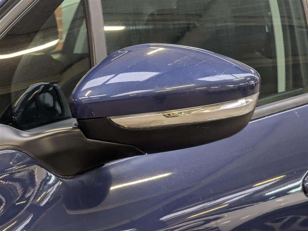 <p>2014 PEUGEOT 208 ACTIVE</p>
