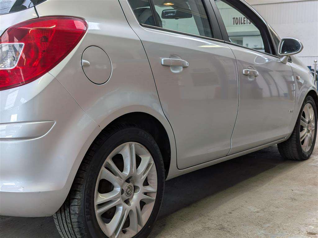 <p>2008 VAUXHALL CORSA DESIGN AUTO</p>