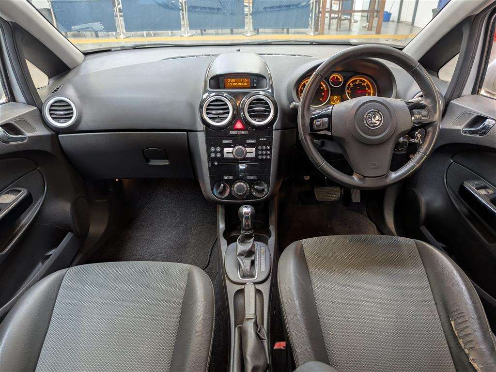 <p>2008 VAUXHALL CORSA DESIGN AUTO</p>