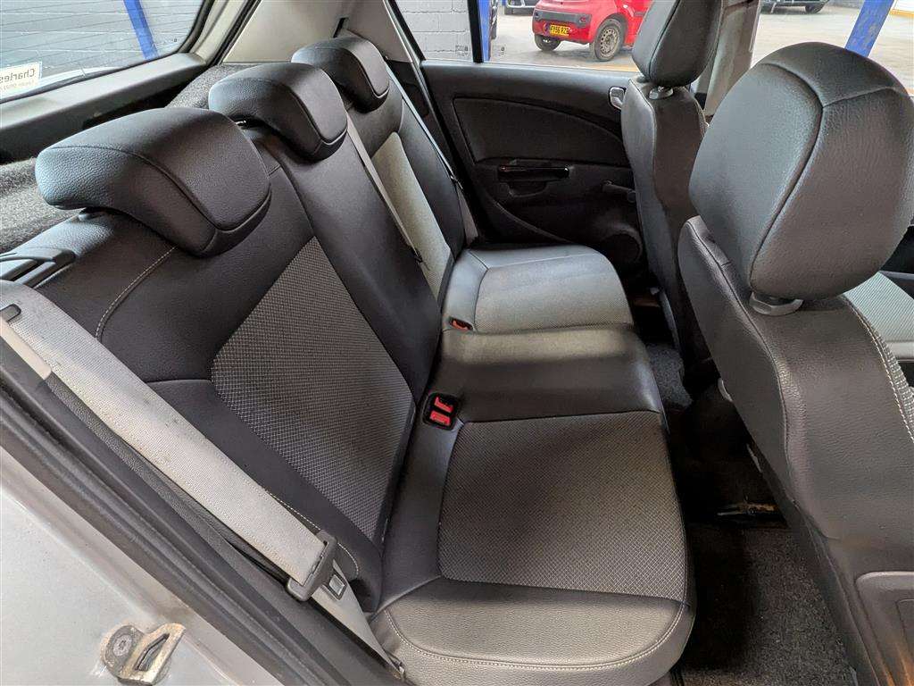 <p>2008 VAUXHALL CORSA DESIGN AUTO</p>