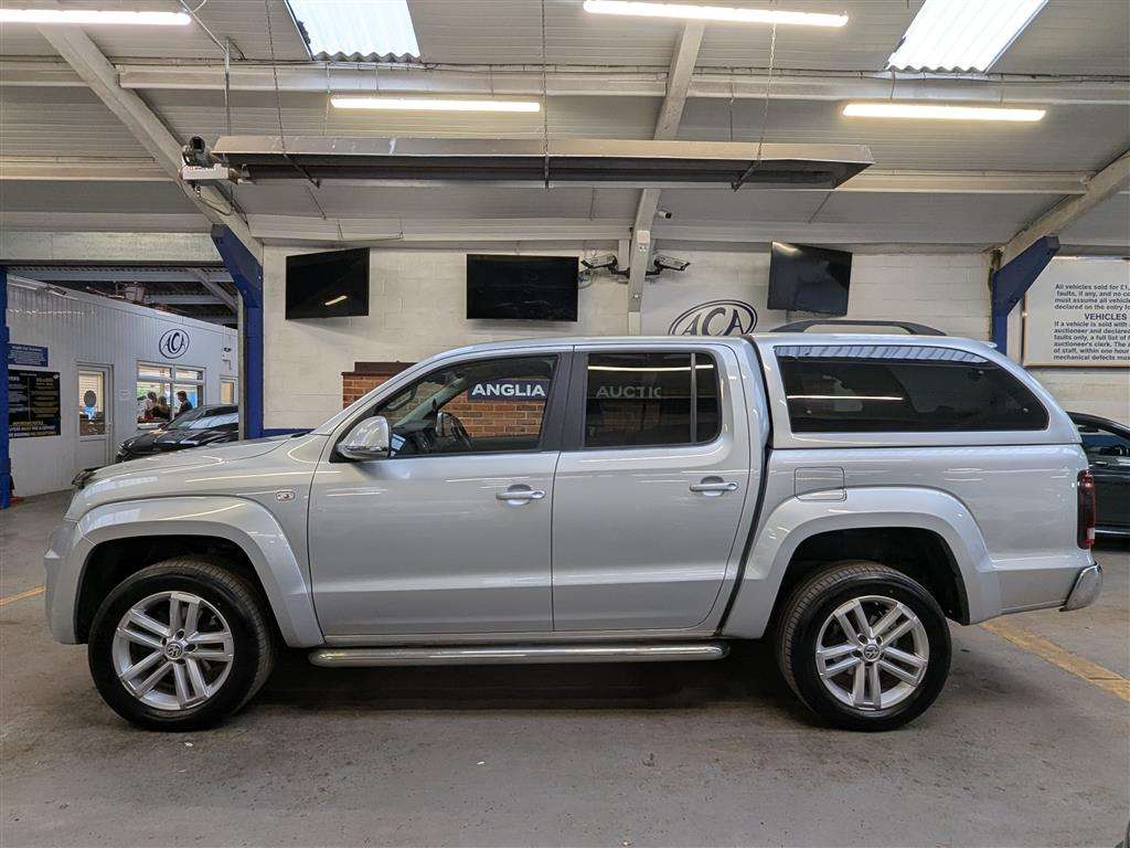 <p>2017 VOLKSWAGEN AMAROK HIGHLINE V6 TDI 4M</p>