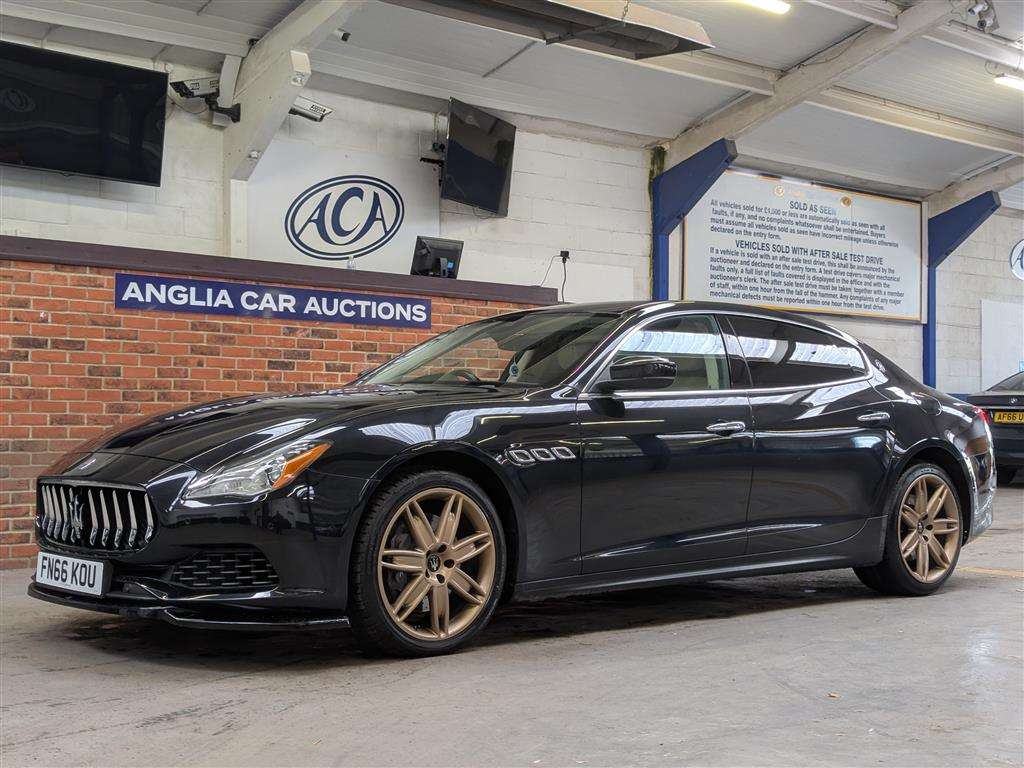 <p>2016 MASERATI QUATTROPORTE DV6 AUTO</p>