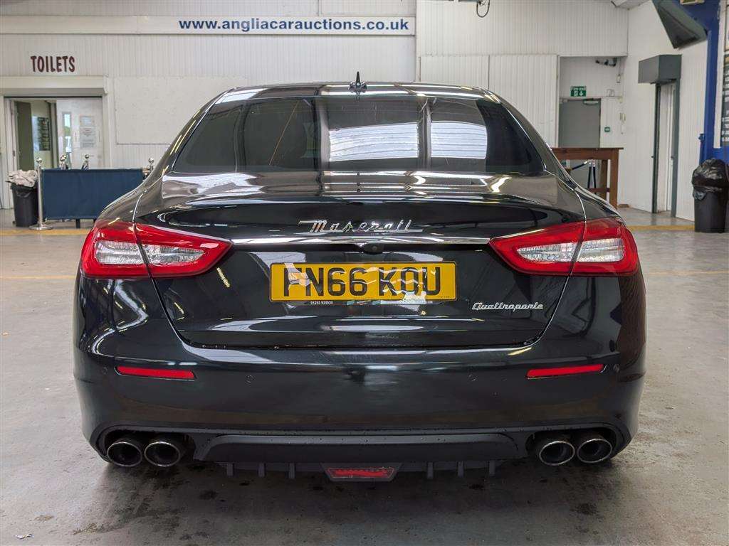 <p>2016 MASERATI QUATTROPORTE DV6 AUTO</p>