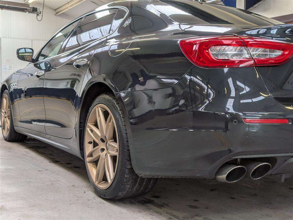 <p>2016 MASERATI QUATTROPORTE DV6 AUTO</p>