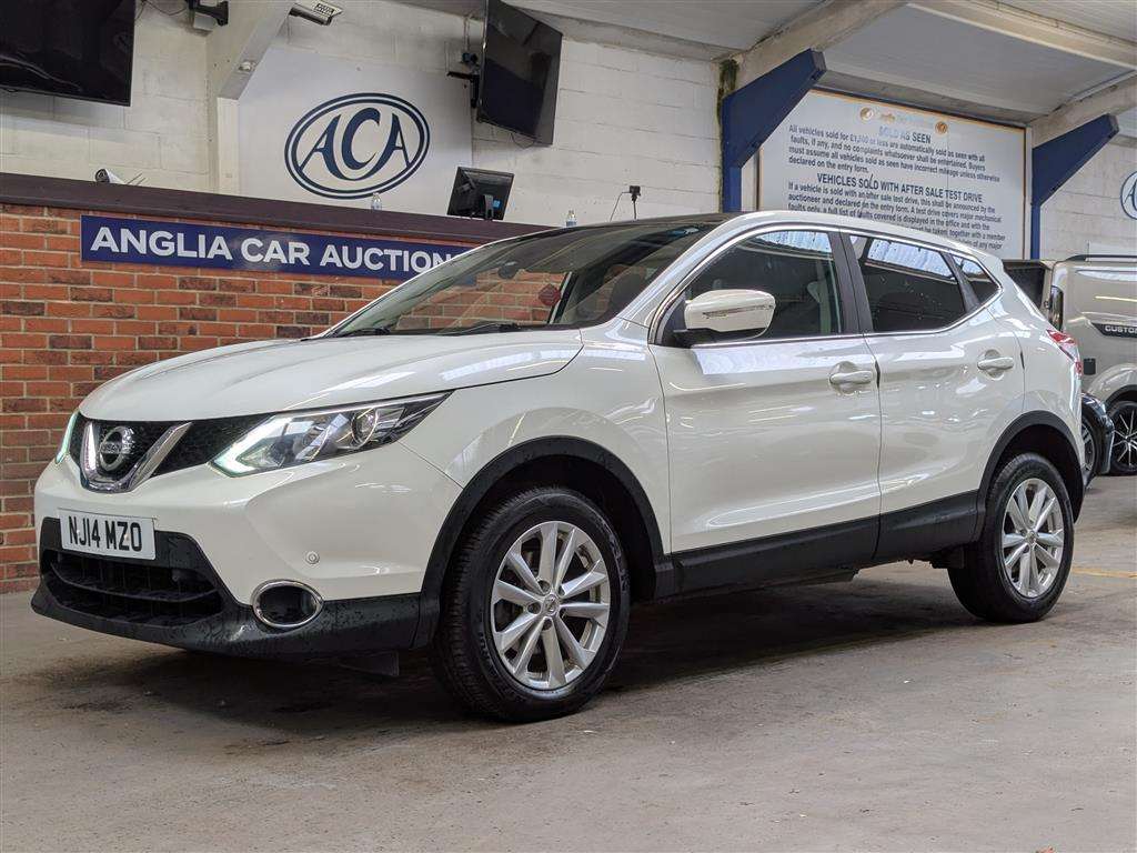 <p>2014 NISSAN QASHQAI ACENTA PREMIUM DC</p>