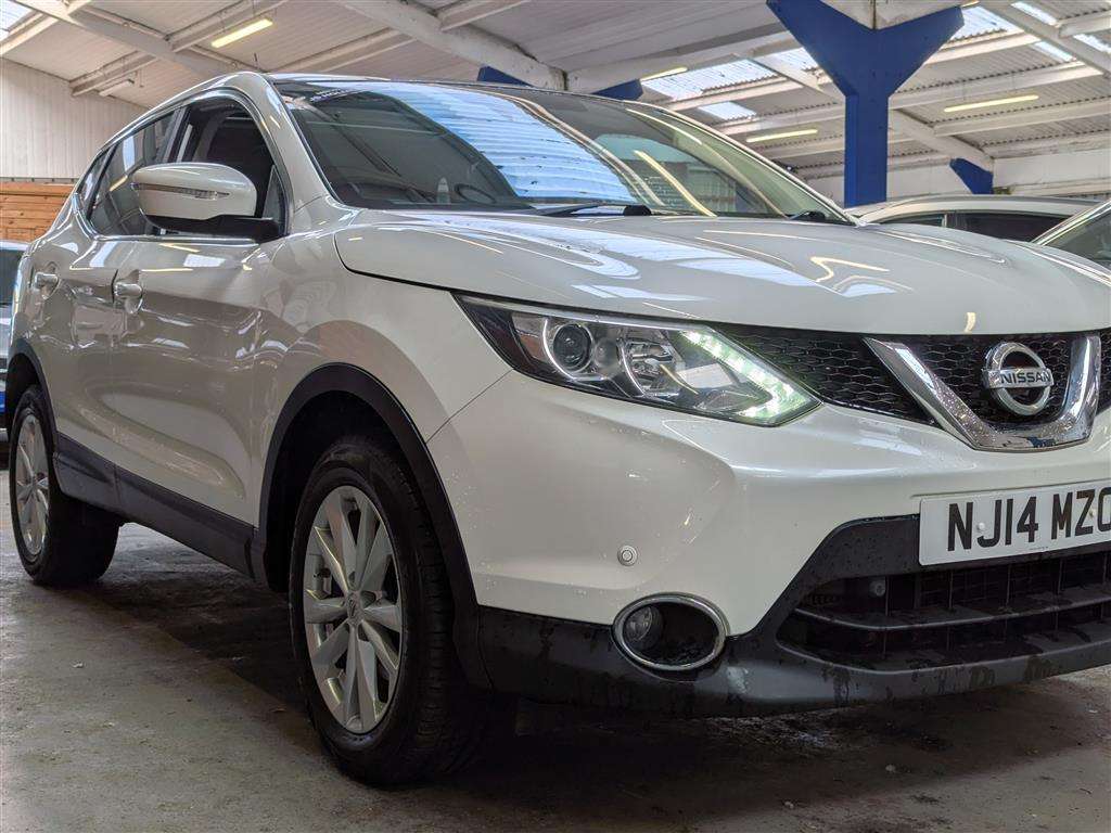 <p>2014 NISSAN QASHQAI ACENTA PREMIUM DC</p>