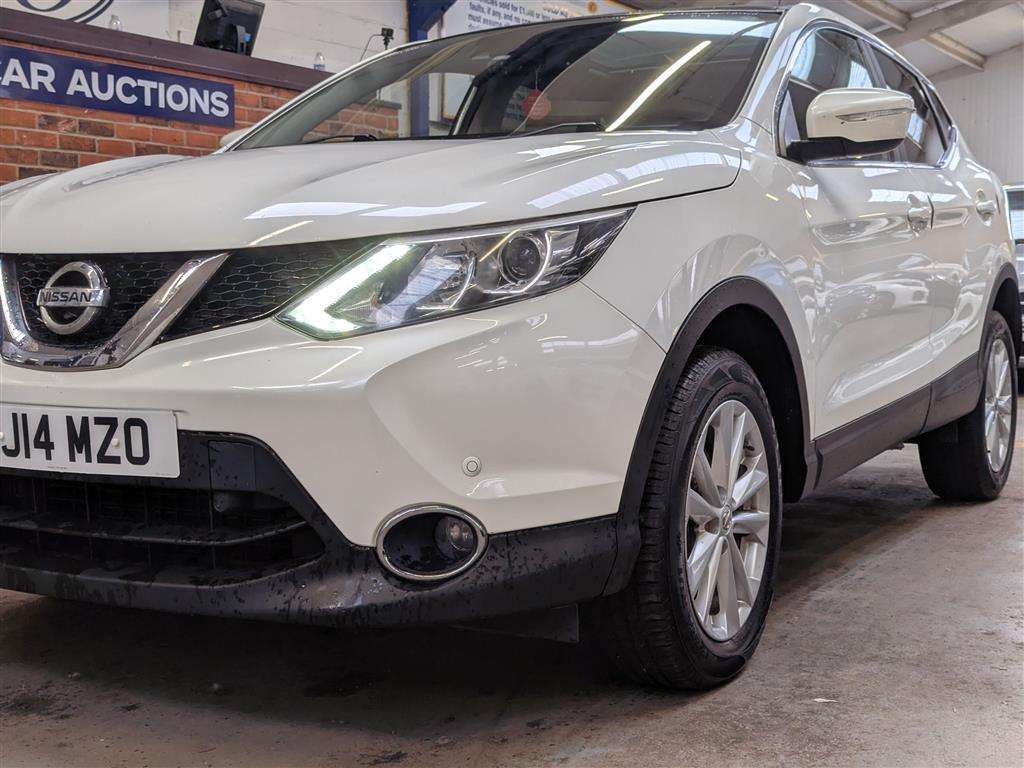 <p>2014 NISSAN QASHQAI ACENTA PREMIUM DC</p>