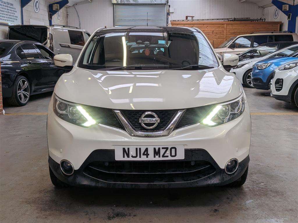 <p>2014 NISSAN QASHQAI ACENTA PREMIUM DC</p>
