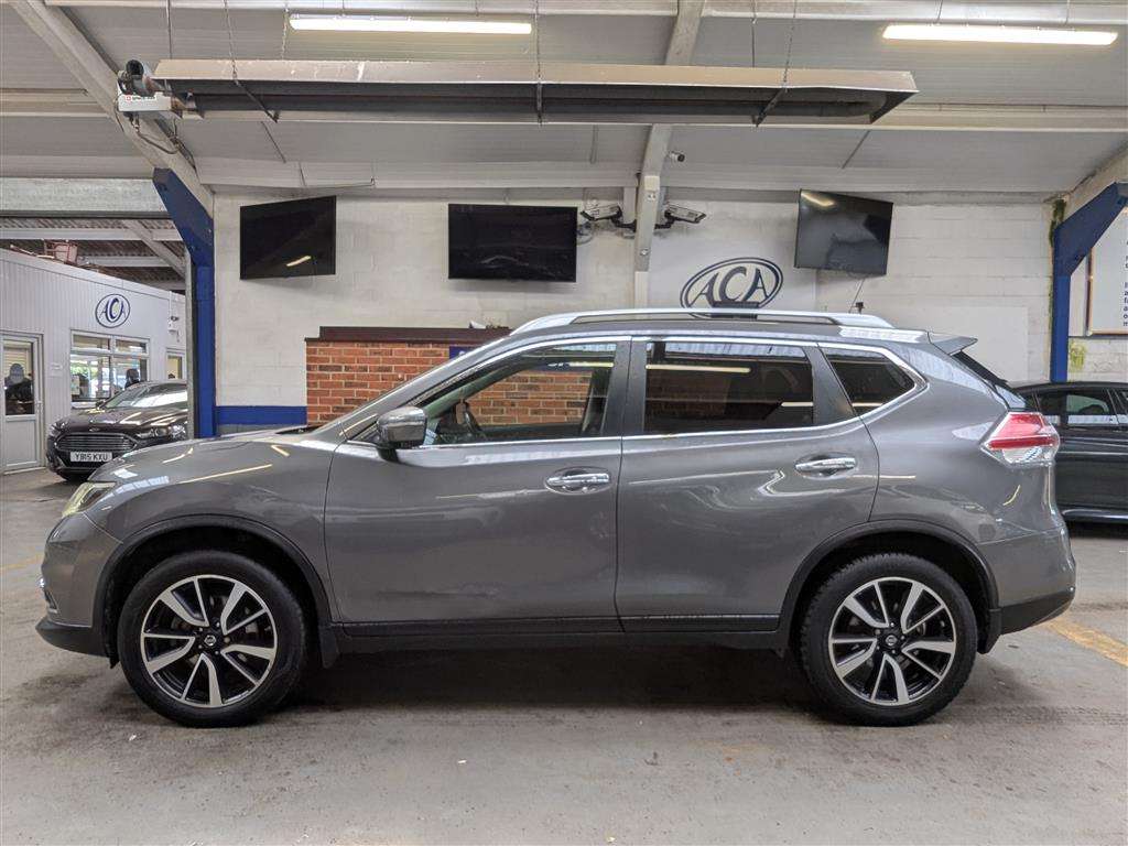 <p>2015 NISSAN X-TRAIL N-TEC DCI</p>
