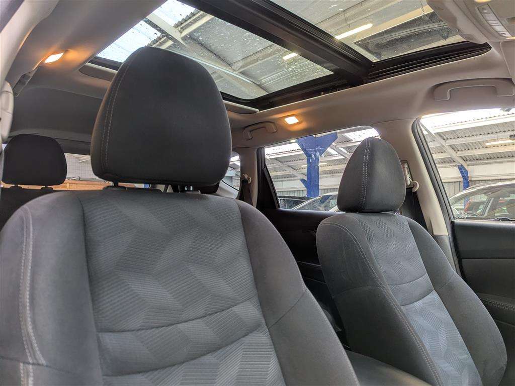<p>2015 NISSAN X-TRAIL N-TEC DCI</p>