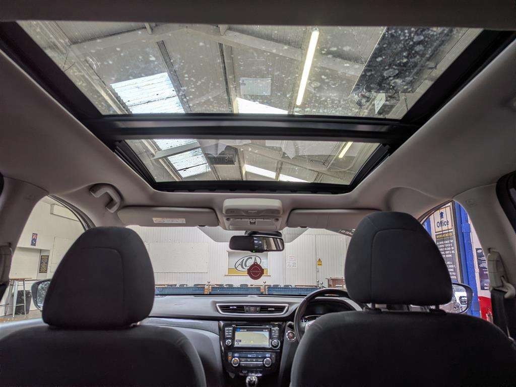 <p>2015 NISSAN X-TRAIL N-TEC DCI</p>
