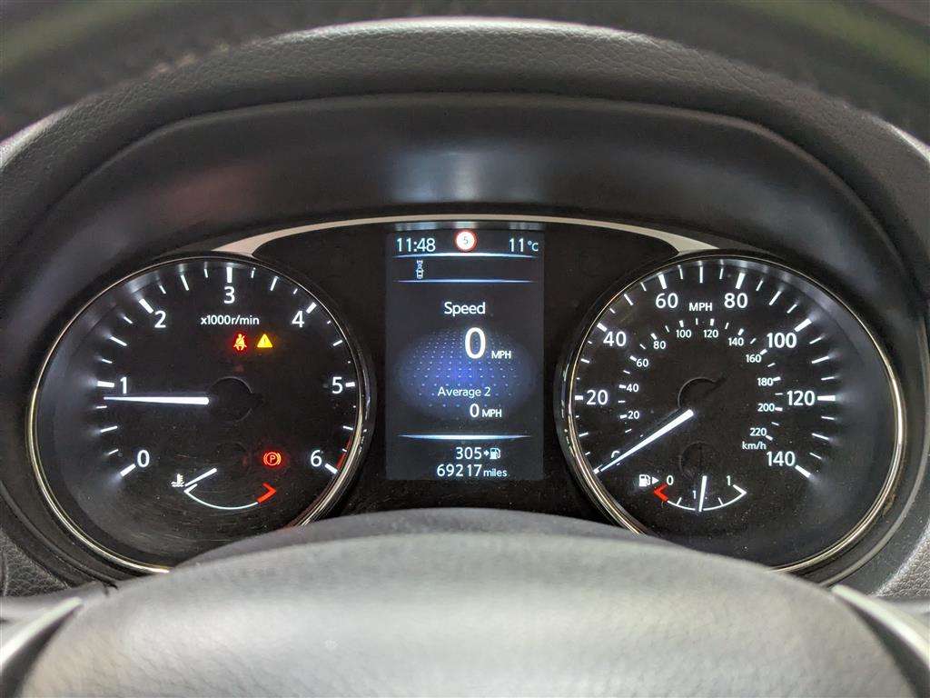 <p>2015 NISSAN X-TRAIL N-TEC DCI</p>