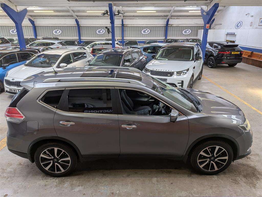 <p>2015 NISSAN X-TRAIL N-TEC DCI</p>