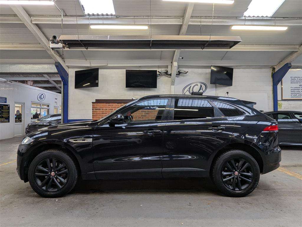 <p>2016 JAGUAR F-PACE R-SPORT AWD D AUTO</p>